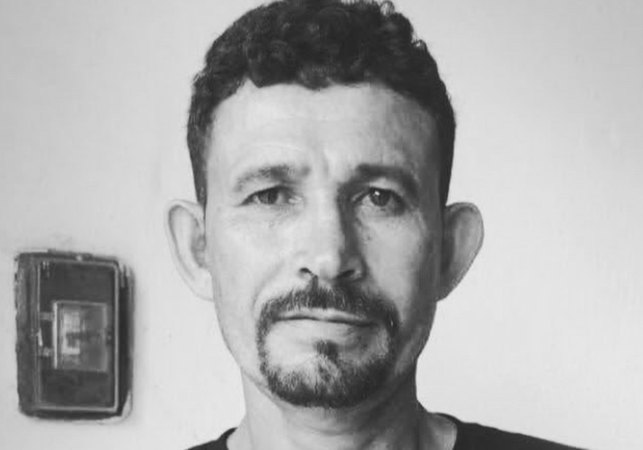 Homem é assassinado com golpes de faca em Atalaia