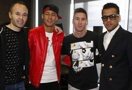 É hoje! Neymar e Messi viajam para premiação ‘Bola de Ouro da Fifa 2015’