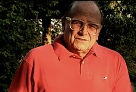 Morre o diretor de TV e cineasta Carlos Manga aos 87 anos