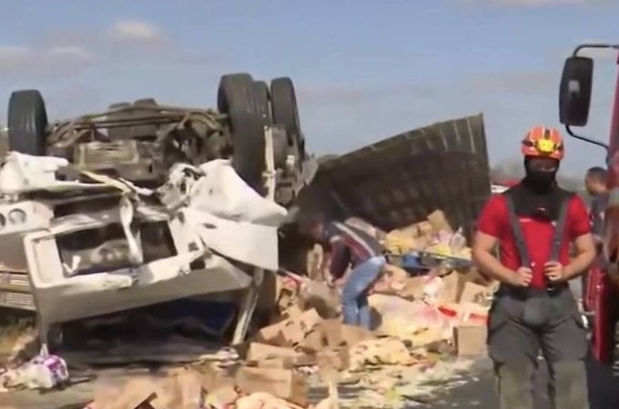 Cinco pessoas morrem em acidente em rodovia no interior da Paraíba