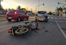Vídeo. Colisão entre carro e moto deixa homem ferido na AL 220, em Arapiraca