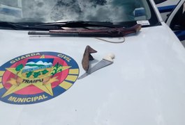 Homem que estaria tentando ‘terminar serviço’ é preso pela GM de Traipu, com espingarda e faca