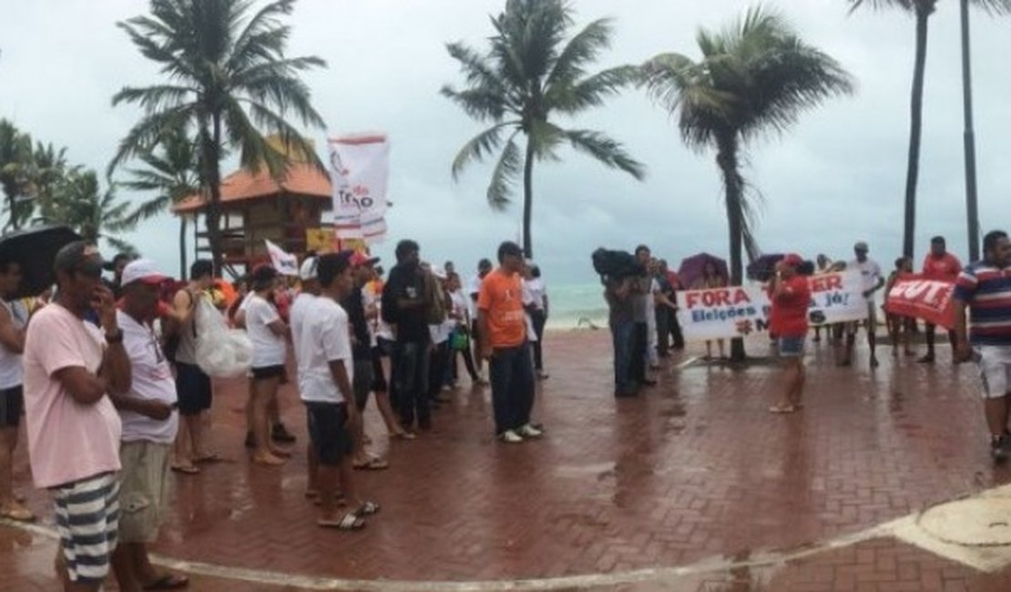 Chuva faz movimentos sociais adiarem ato contra Michel Temer em Maceió