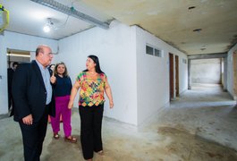 Fernando Tourinho visita instalações do Centro de Atendimento à Mulher e reforça importância do combate à violência doméstica