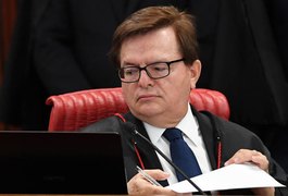 Relator no TSE finaliza voto e pede cassação de chapa Dilma-Temer