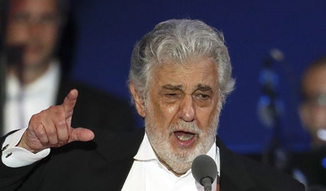 Placido Domingo testa positivo para Covid-19 e alerta: “Siga as diretrizes de seu governo local”