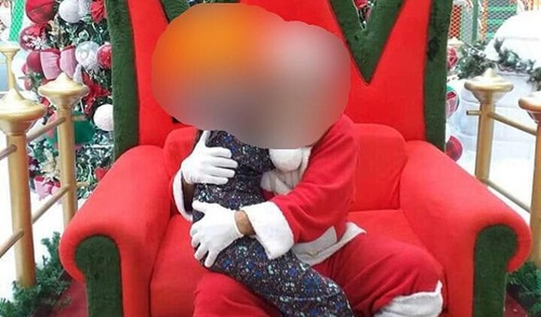 Papai Noel acusado por mãe de assédio diz sofrer doença nos testículos