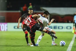 Vitória derrota Bahia e ganha fôlego na luta contra o rebaixamento