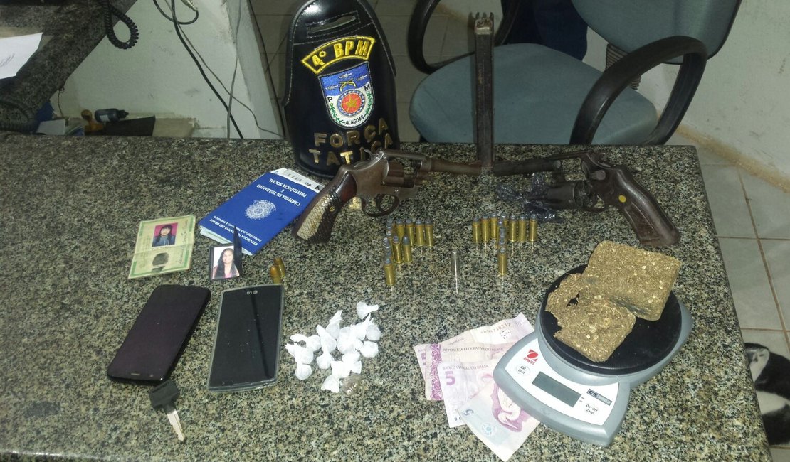 4° BPM prende grupo armado com drogas e munições na parte alta de Maceió