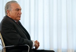 STF dá dez dias para que Temer e deputados expliquem reforma da previdência