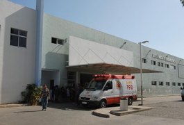 Passageiro reage a assalto a coletivo e baleia suspeito em Maceió