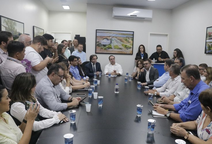 Durante posse de nova secretária, Luciano Barbosa assina ordem de serviço das obras do conservatório de música; assista