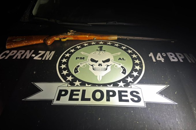 PM apreende entorpecentes e arma de fogo na Zona da Mata alagoana