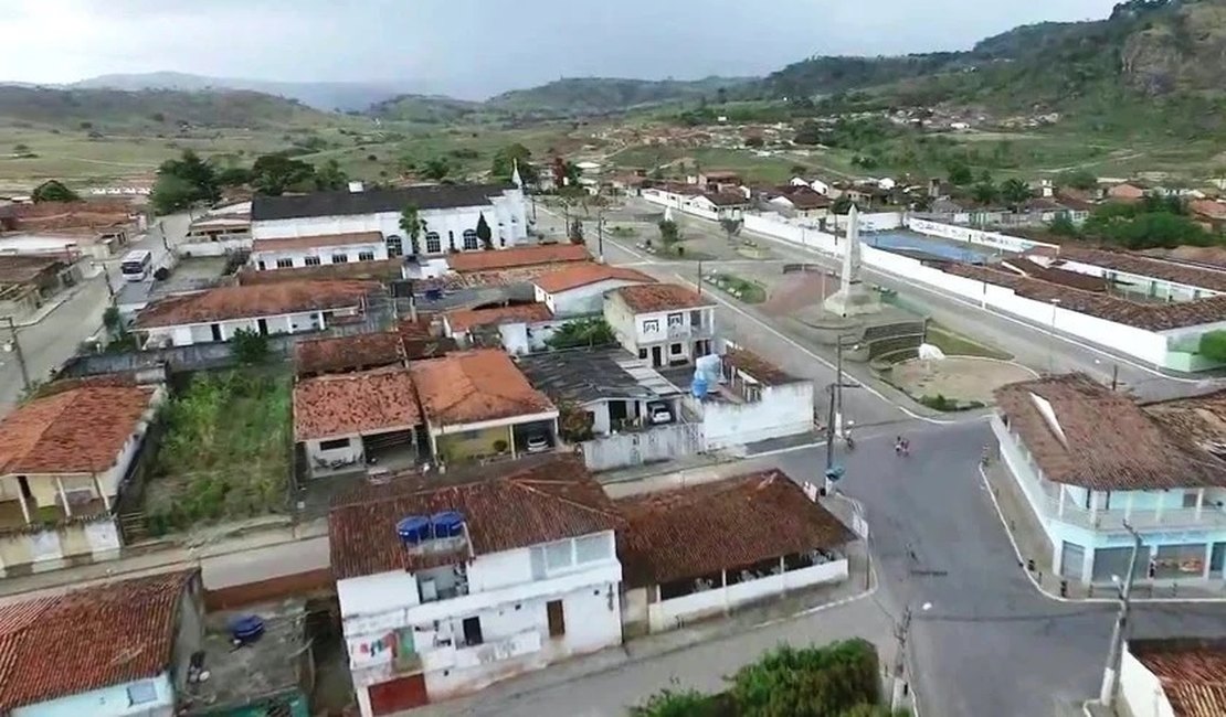 Juízes eleitorais suspendem atos de campanha em Pindoba e Boca da Mata