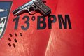 Militares do 13º BPM prendem homem por porte ilegal de arma e disparo de arma de fogo no Vale do Reginaldo