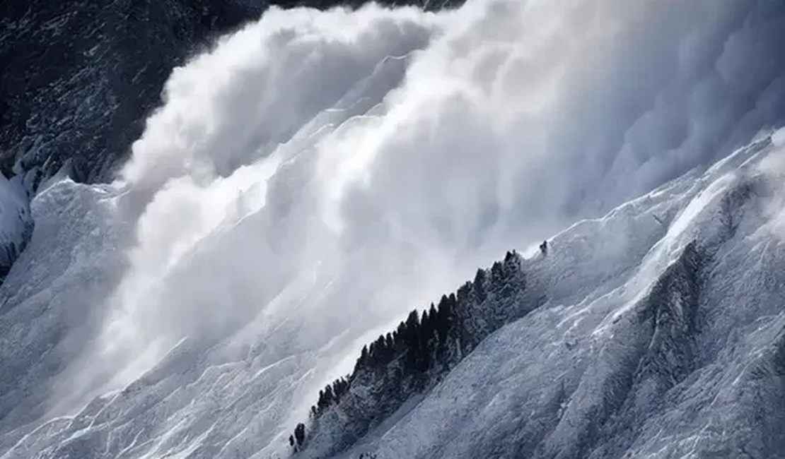 Avalanche deixa ao menos 10 mortos no norte do Paquistão