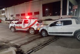 Colisão entre carro de passeio e viatura da PM é registrada em Arapiraca