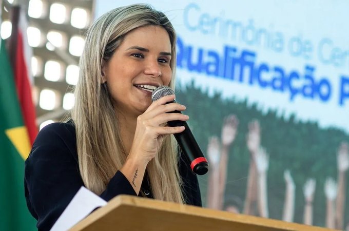 Ex-prefeita Ceci Rocha entra na mira da Receita Federal ﻿por suspeita de improbidade administrativa em Atalaia