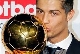 Cristiano Ronaldo é eleito o melhor jogador do mundo