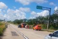 Corpo de Bombeiros é acionado para apagar chamas Kombi na BR-101