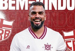 Após 7 temporadas no Grêmio, volante Maicon é o novo reforço do CRB