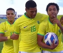 Brasil sofre, mas vence Estados Unidos na estreia do futebol no Pan 2023