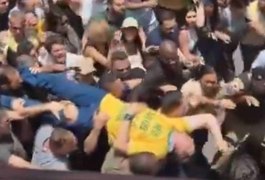 VÍDEO: Filme sobre Jair Bolsonaro recria facada em Juiz de Fora