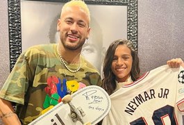 Rayssa Leal mostra encontro com Neymar Jr. em Paris: ''Que dia''