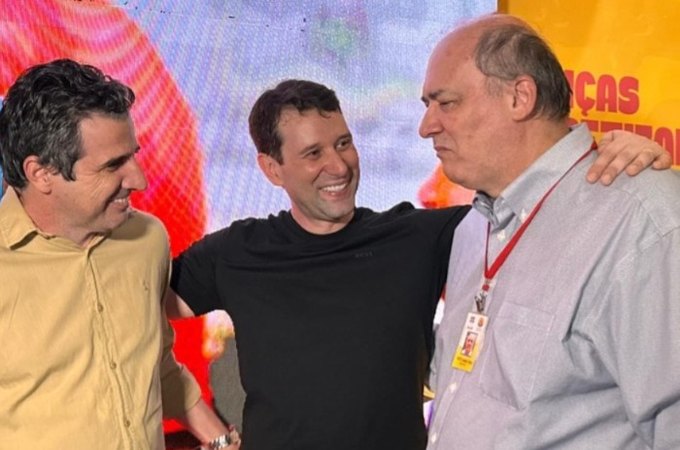 Reitores da Ufal, Uneal e Ifal prestigiam lançamento do livro de Daniel Barbosa na Bienal de Maceió