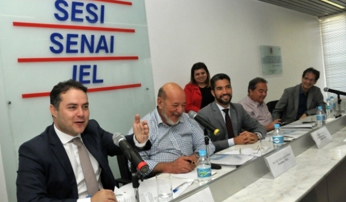 Renan Filho expõe situação econômica de AL e garante redução tributária