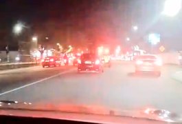 Agentes do DMTT ajudam gestante em trabalho de parto durante deslocamento até maternidade em Maceió