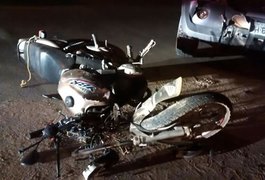 Colisão entre caminhonete e moto deixa um ferido em Arapiraca