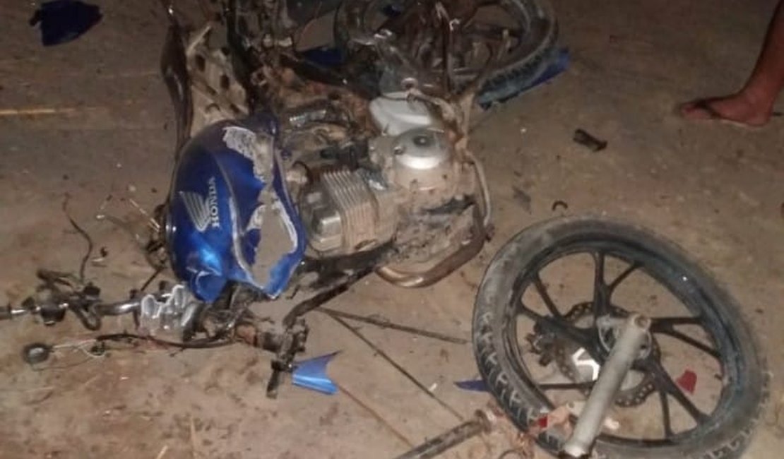 Colisão de moto em gaiolão de cana resulta em jovem morto na AL 105