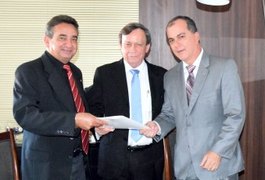 Novo parecer ratifica vaga do TC/AL como de livre escolha de Renan Filho