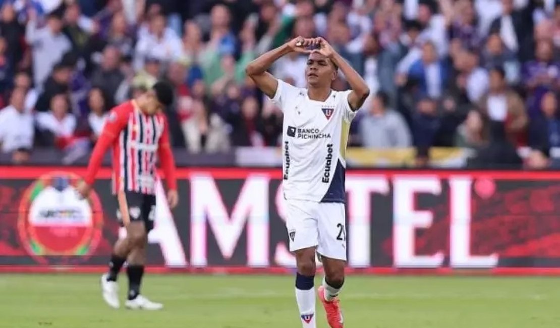 São Paulo vacila na defesa, perde para a LDU e fica em situação delicada na Libertadores