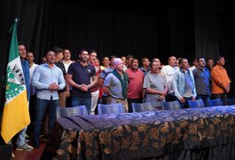 Sarau da EJA celebra cultura, aprendizado e inclusão no Planetário Municipal