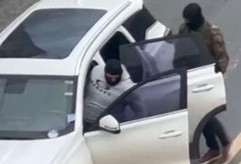 Tentativa de assalto a carro-forte tem vigilante e suspeito mortos na Paraíba