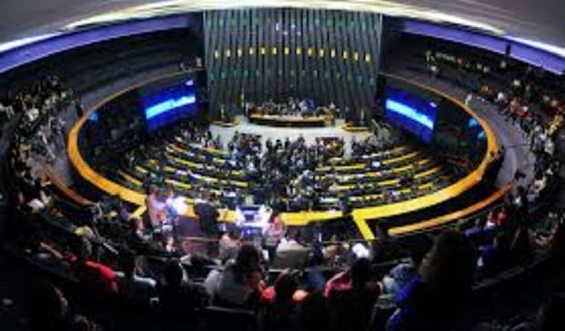 Relator apresenta hoje parecer à reforma trabalhista