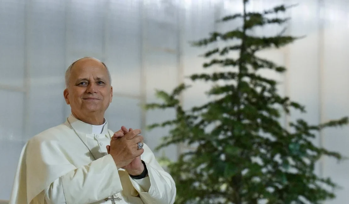 Papa Leão XIV recebe alta hospitalar após cirurgia para retirar tumor