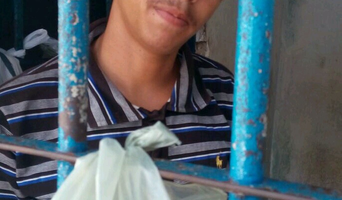 Menor é apreendido com veículo roubado no bairro Manoel Teles, em Arapiraca