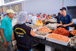 Semana Santa: Vigilância Sanitária de Arapiraca  visita Mercado Público para garantir qualidade e segurança dos produtos