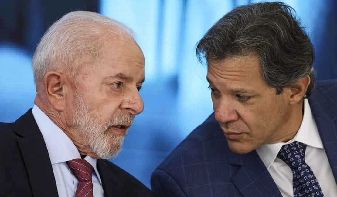 Presidente Lula assina projeto de lei da Isenção de IR para quem recebe até R$ 5 mil