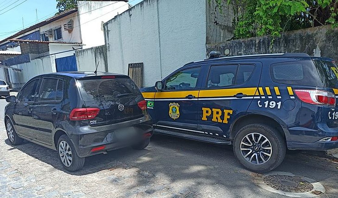 Operação da PRF prende motorista de aplicativo com veículo adulterado, em AL