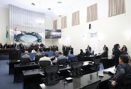 Deputados aprovam concessão de bonificação aos profissionais da Educação