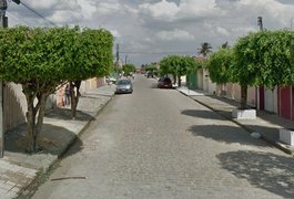 Mulher tenta matar outra utilizando uma tesoura no bairro Primavera em Arapiraca