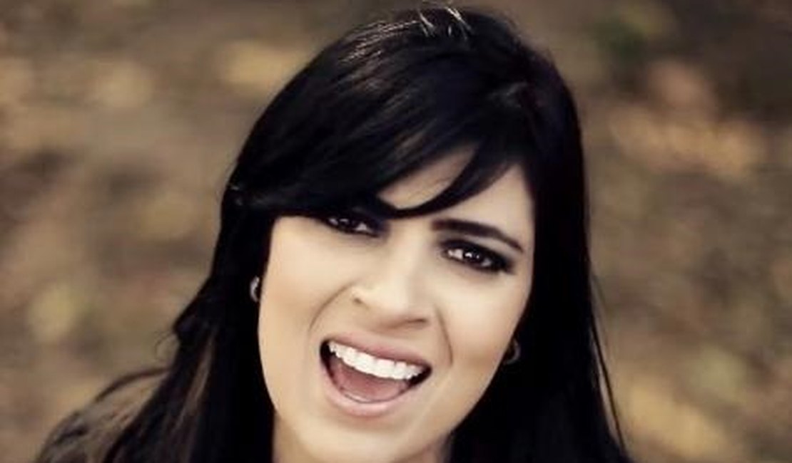 Com agenda em Alagoas, cantora gospel Fernanda Brum sofre acidente de carro no Rio