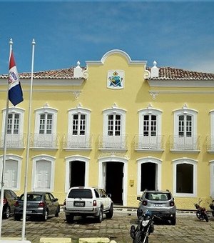 Prefeitura de Penedo entrega escolas e títulos de moradia durante a Semana da Pátria