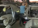 Polícia fiscaliza comércio suspeito de desmanche de veículos em Maceió