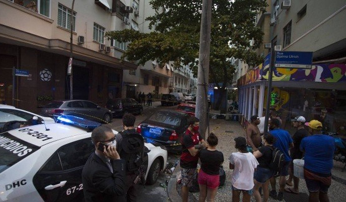 Homem morto atingido por botijão de gás arremessado de prédio era querido em Copacabana