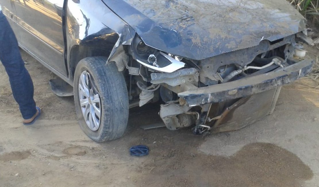 Bandido rouba carro e prende proprietário no porta-malas, em Taquarana